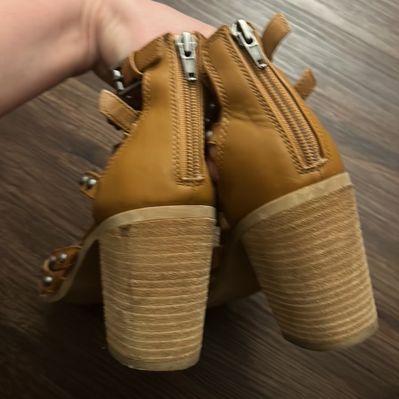 Dolce Vita Gladiator Heels - Size 8.5 - Picture 4 of 6